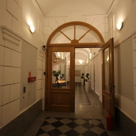 Hostel Krasnal Market Square *