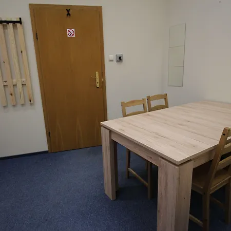 Krasnal Market Square Hostel *